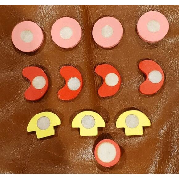 .75-1 Inch Wooden Pretend Play Pizza Topping Replacement Pieces Toys - Picture 2 of 12